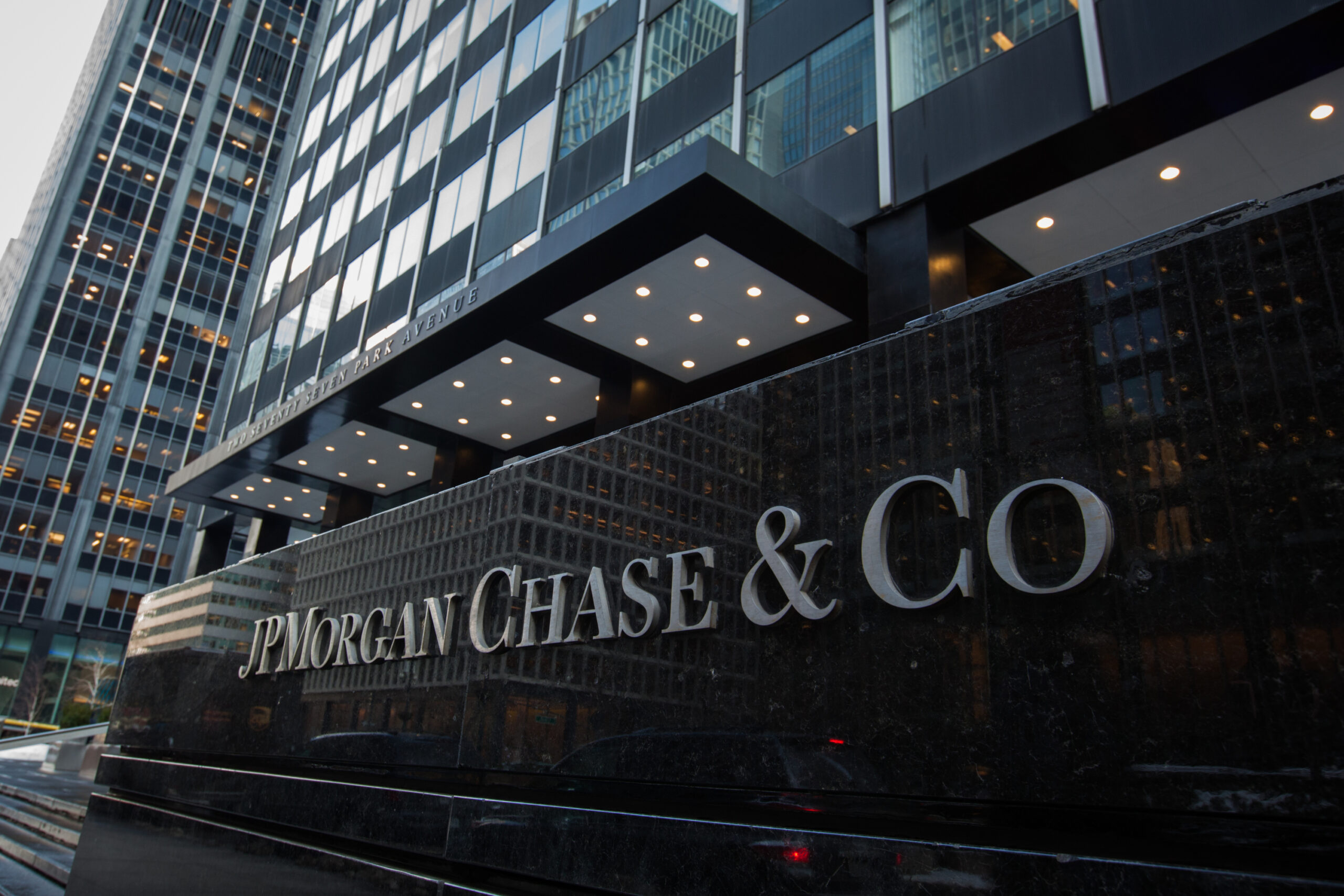 JPMorgan Chase Introduces LLM Suite